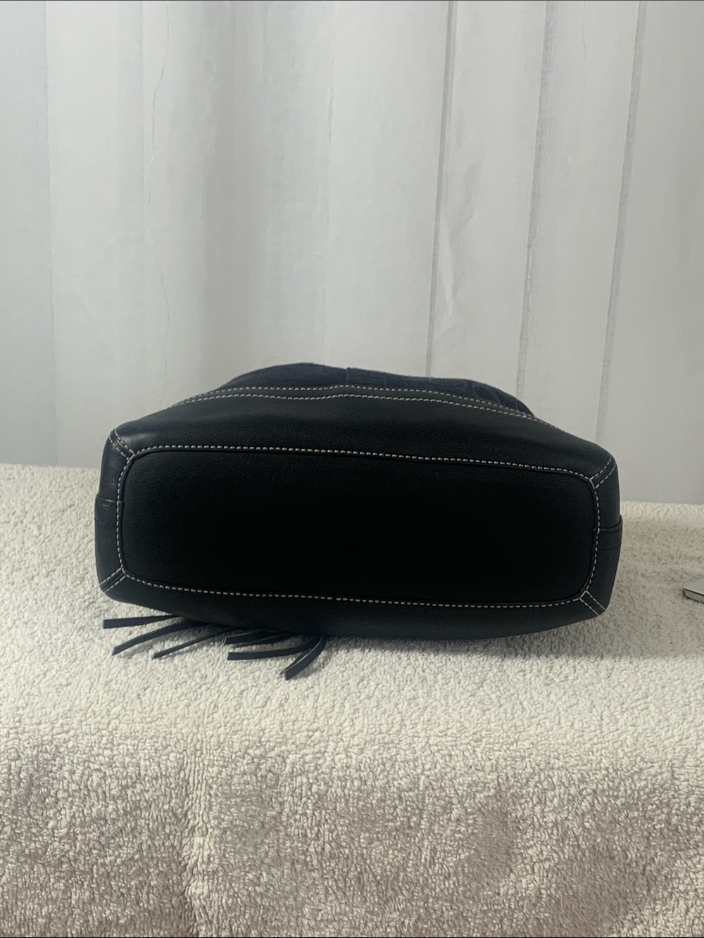 GUC Coach Black Small Shoulder Bag - Picture 4 of 9
